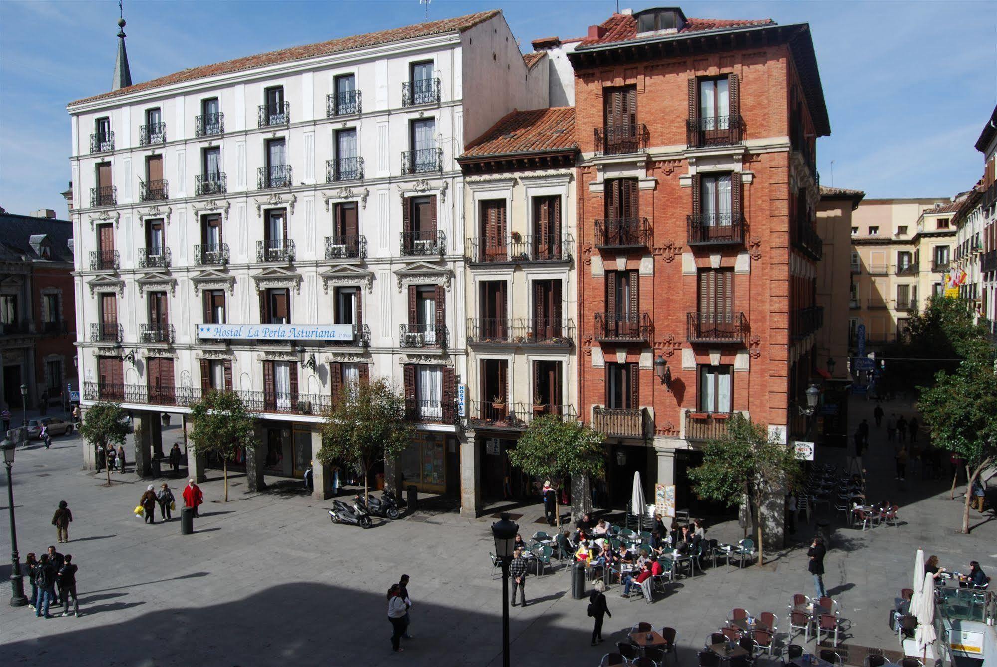 Hostal La Perla Asturiana Madrid Esterno foto